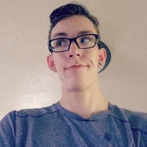 Meet your Posher, Troy